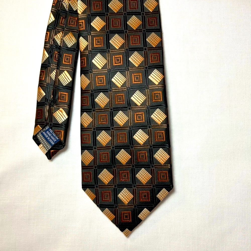 Geometric Tie - Picture 3 of 7